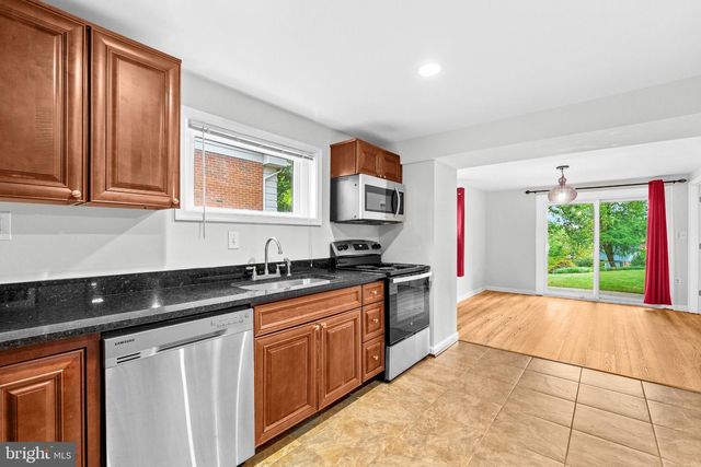 9246 LIMESTONE PL, College Park, MD 20740