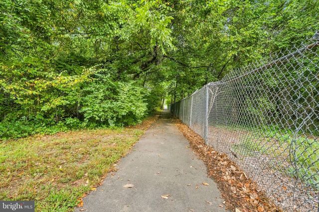 9246 LIMESTONE PL, College Park, MD 20740