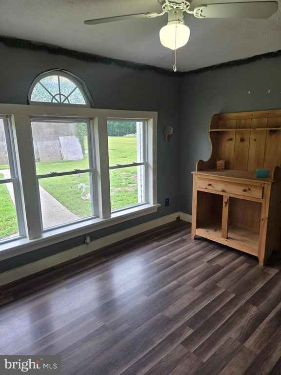 96 MAIN STREET, Heislerville, NJ 08324