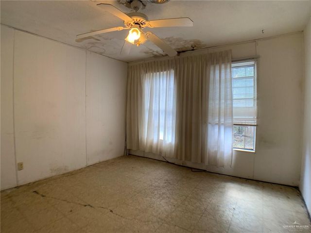 817 E Parkwood Drive, Harlingen, TX 78550