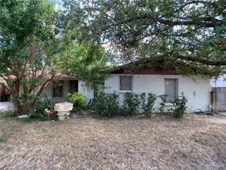 817 E Parkwood Drive, Harlingen, TX 78550