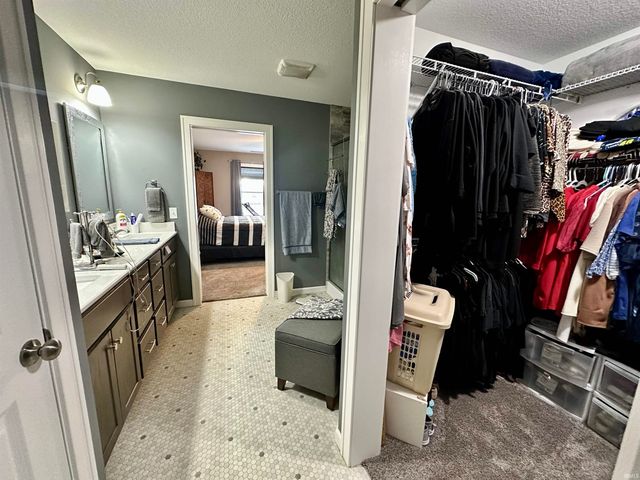 4205 Palace Lane, Fort Wayne, IN 46808