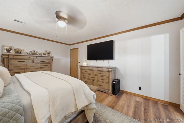 5915 E 164th Street S, Bixby, OK 74008