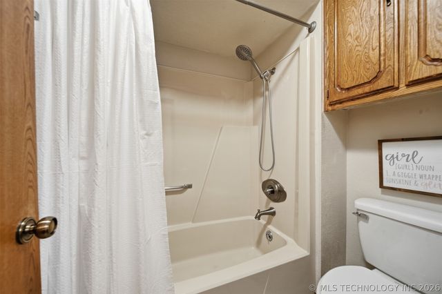 5915 E 164th Street S, Bixby, OK 74008