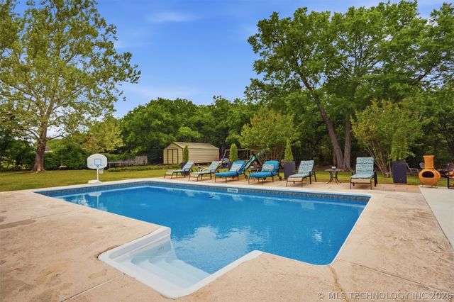 5915 E 164th Street S, Bixby, OK 74008