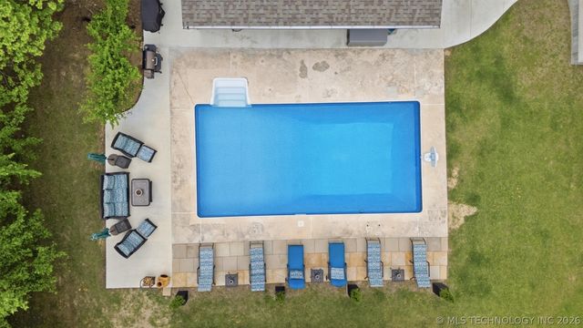 5915 E 164th Street S, Bixby, OK 74008