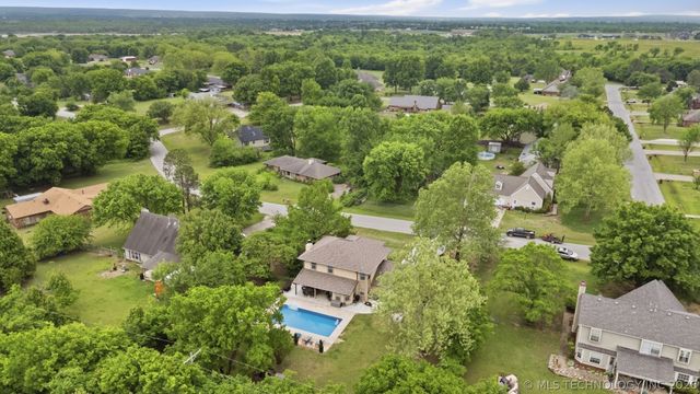 5915 E 164th Street S, Bixby, OK 74008