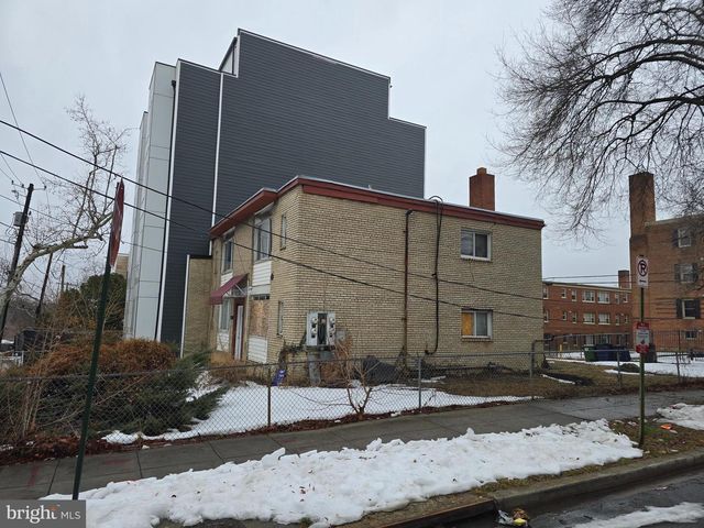 2101 M ST NE, Washington, DC 20002