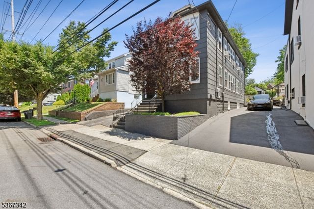 99 E Passaic Ave, Bloomfield Twp., NJ 07003