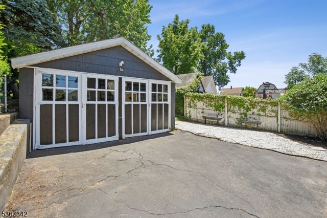 99 E Passaic Ave, Bloomfield Twp., NJ 07003