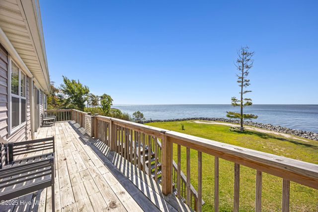 132 Edgewater Drive, Shiloh, NC 27974