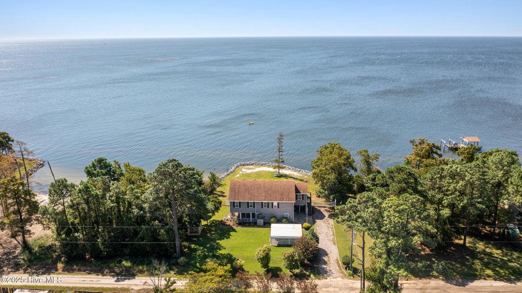 132 Edgewater Drive, Shiloh, NC 27974