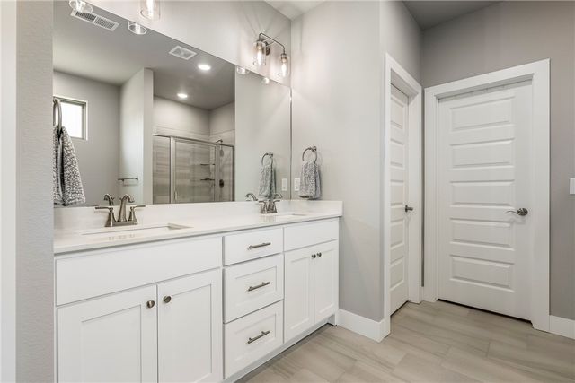 2220 Langford Street, Pea Ridge, AR 72751