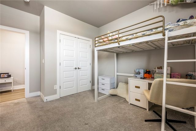 2220 Langford Street, Pea Ridge, AR 72751