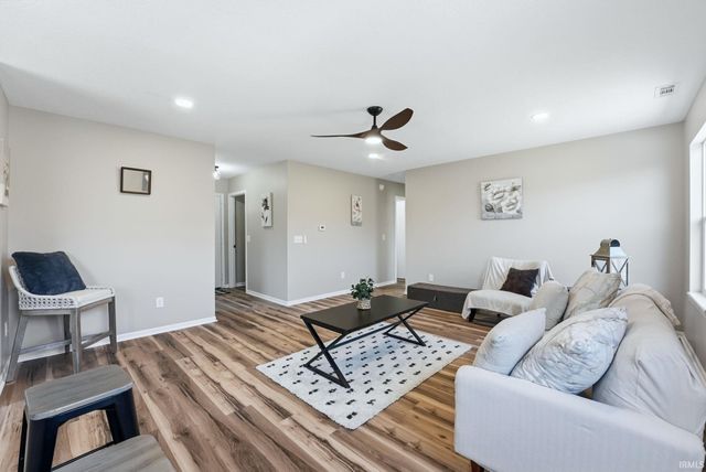 3108 Cedar Ridge Run, Fort Wayne, IN 46808