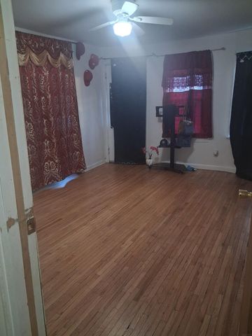 116 Conger St, Waterloo, IA 50703