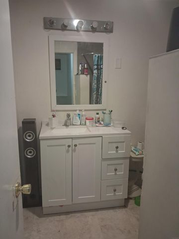 116 Conger St, Waterloo, IA 50703