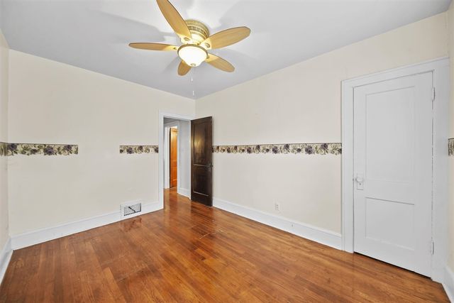 228 Wall Street, Jackson, MI 49203