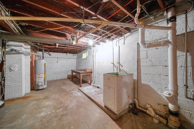 228 Wall Street, Jackson, MI 49203