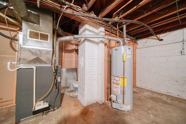 228 Wall Street, Jackson, MI 49203