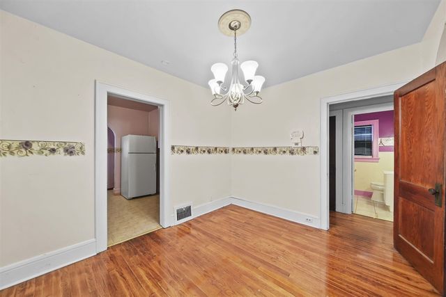 228 Wall Street, Jackson, MI 49203