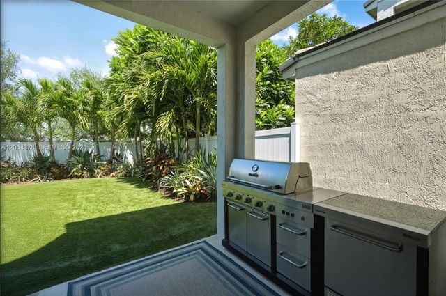 3545 NW 1st Street, Pompano Beach, FL 33069