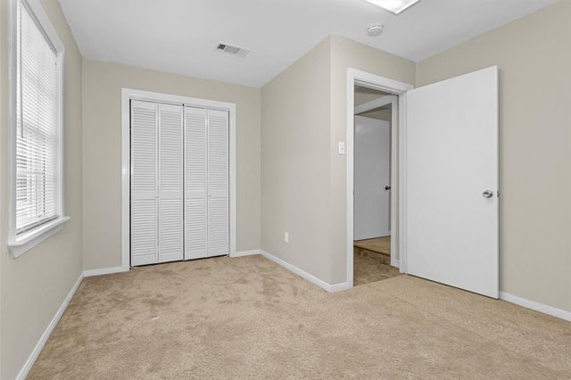 99 Main Street, Huntsville, TX 77340