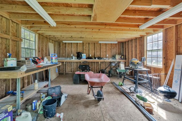 99 Main Street, Huntsville, TX 77340