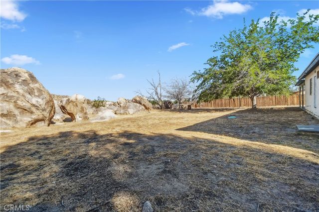 40015 172nd E, Palmdale, CA 93591