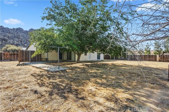 40015 172nd E, Palmdale, CA 93591