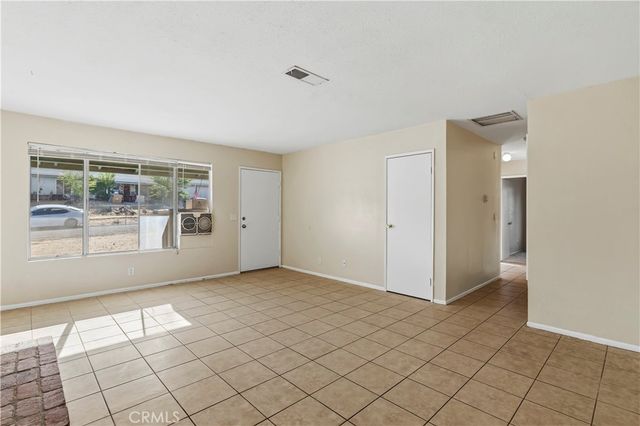 40015 172nd E, Palmdale, CA 93591