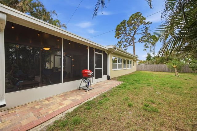 2036 W RIDGE DRIVE, Clearwater, FL 33763