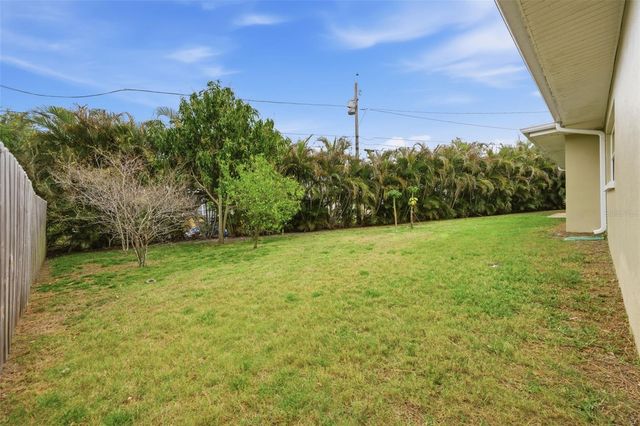 2036 W RIDGE DRIVE, Clearwater, FL 33763