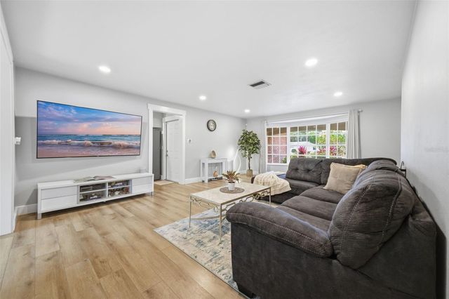 2036 W RIDGE DRIVE, Clearwater, FL 33763