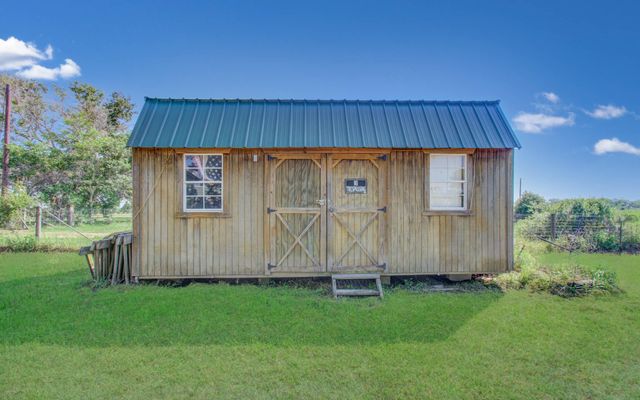 1246 Drymalla Road, Cat Spring, TX 78933