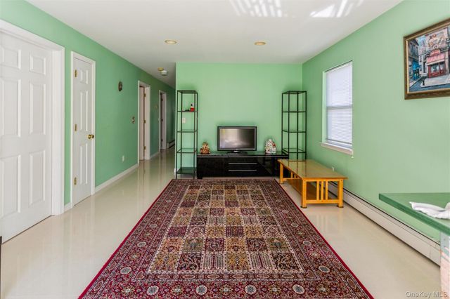 2929 Rockaway Avenue, Oceanside, NY 11572