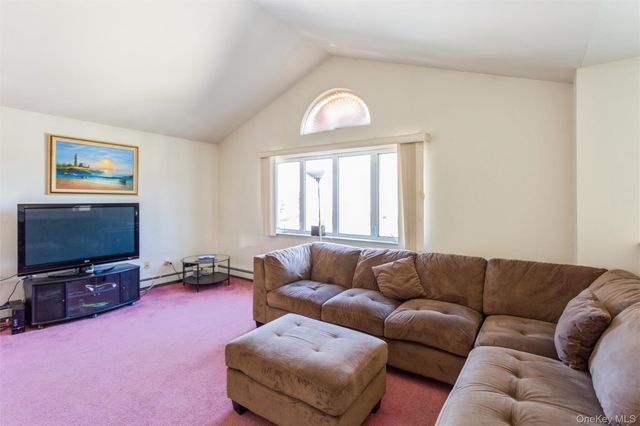 2929 Rockaway Avenue, Oceanside, NY 11572