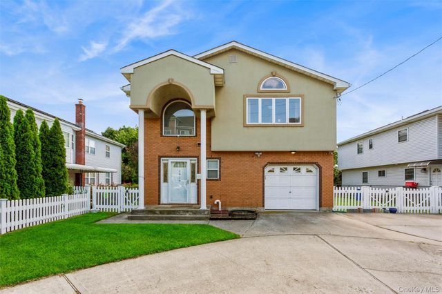 2929 Rockaway Avenue, Oceanside, NY 11572