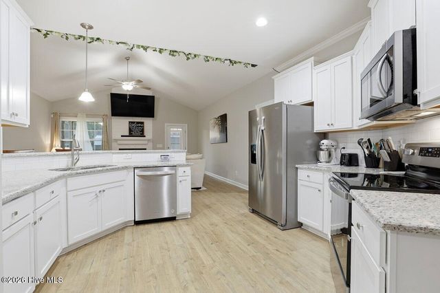 111 Oak Street, Pine Level, NC 27568