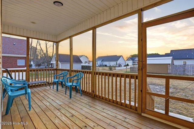 111 Oak Street, Pine Level, NC 27568