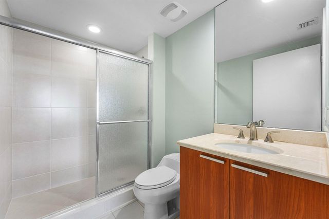 2650 Lake Shore Drive 1503, Riviera Beach, FL 33404