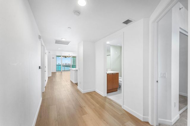 2650 Lake Shore Drive 1503, Riviera Beach, FL 33404