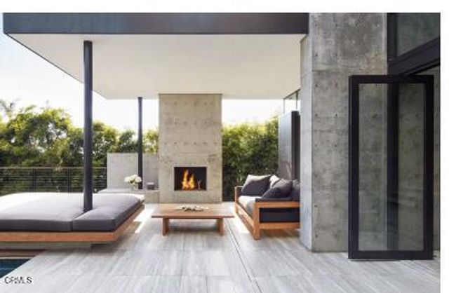 1190 Ravoli Drive, Los Angeles, CA 90272