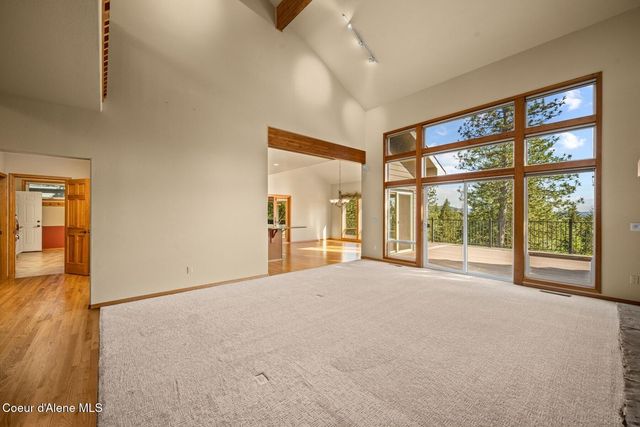 8128 N Stonehaven Dr, Hayden, ID 83835