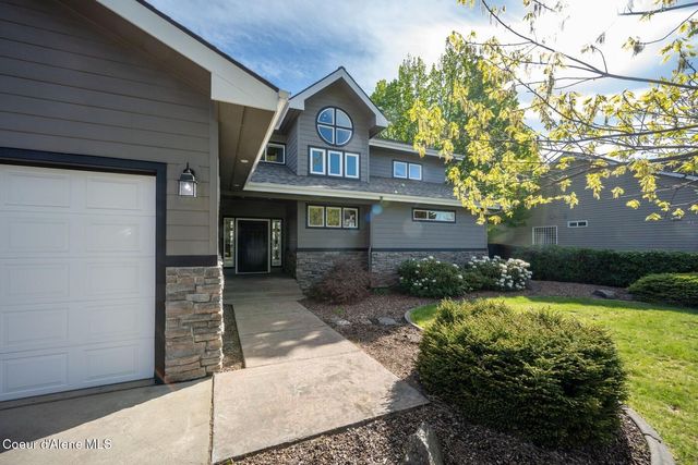 8128 N Stonehaven Dr, Hayden, ID 83835