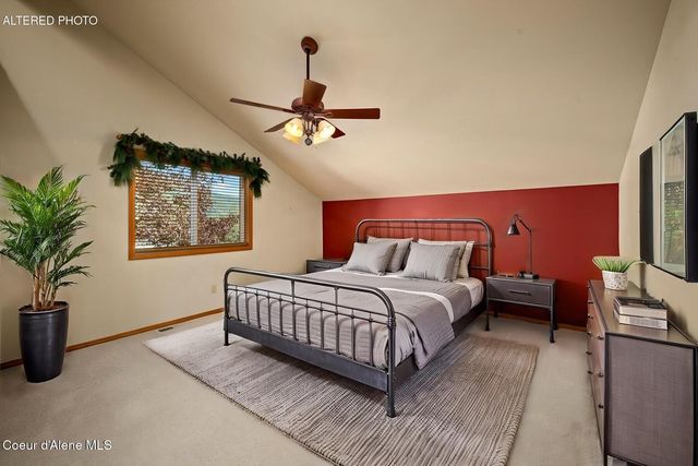 8128 N Stonehaven Dr, Hayden, ID 83835