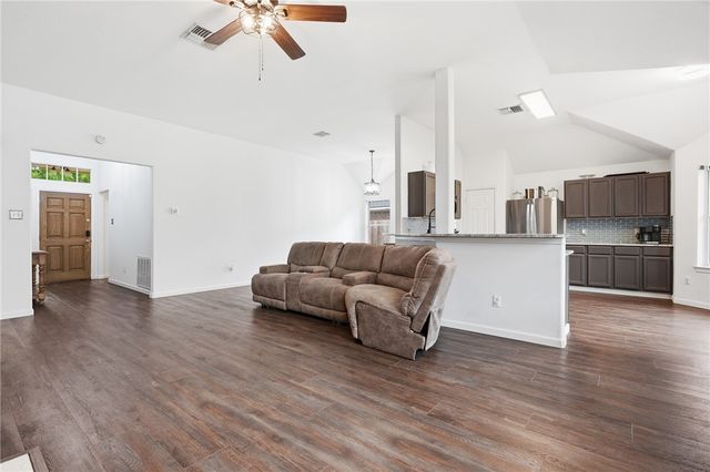 7218 Gingerberry Dr, Corpus Christi, TX 78414