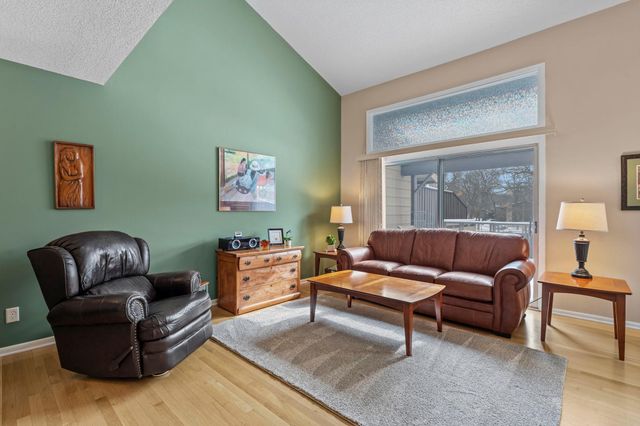 149 Birnamwood Drive, Burnsville, MN 55337