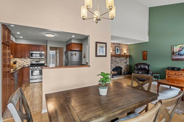 149 Birnamwood Drive, Burnsville, MN 55337