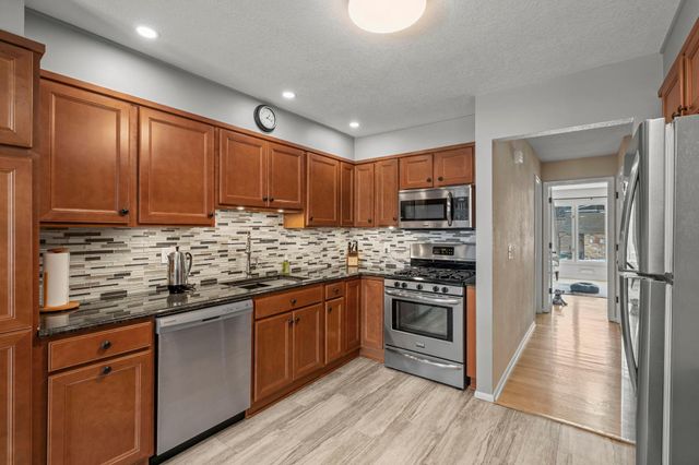 149 Birnamwood Drive, Burnsville, MN 55337